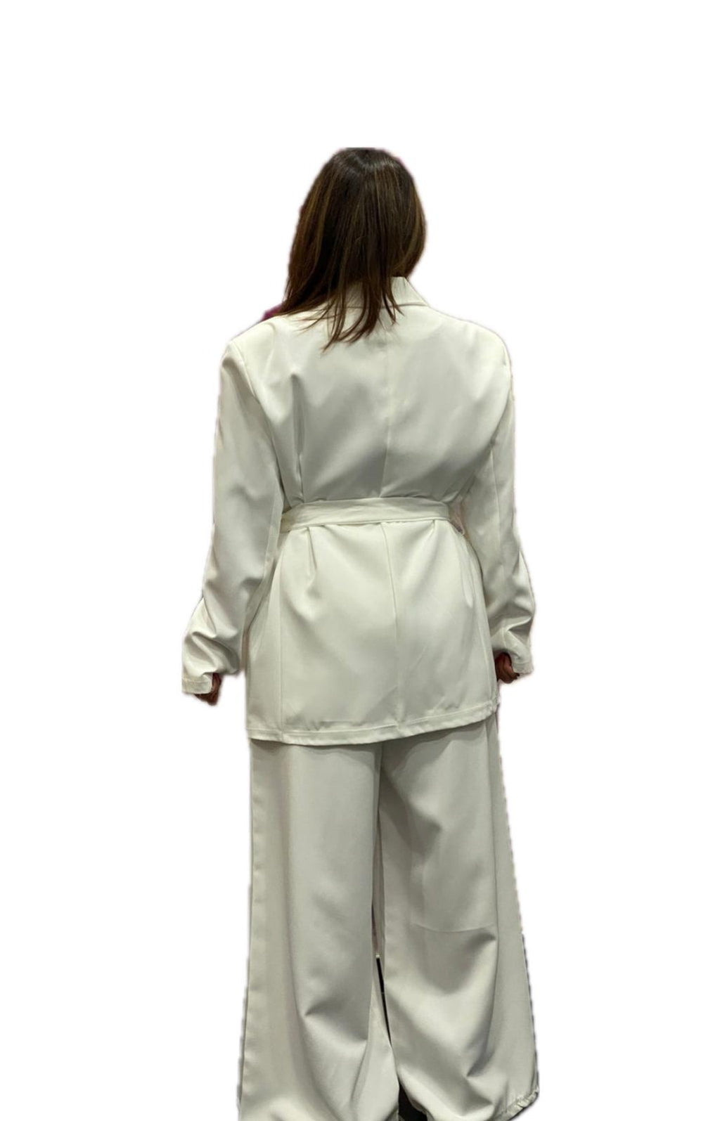 Tailleur giacca con cintura e pantalone palazzo